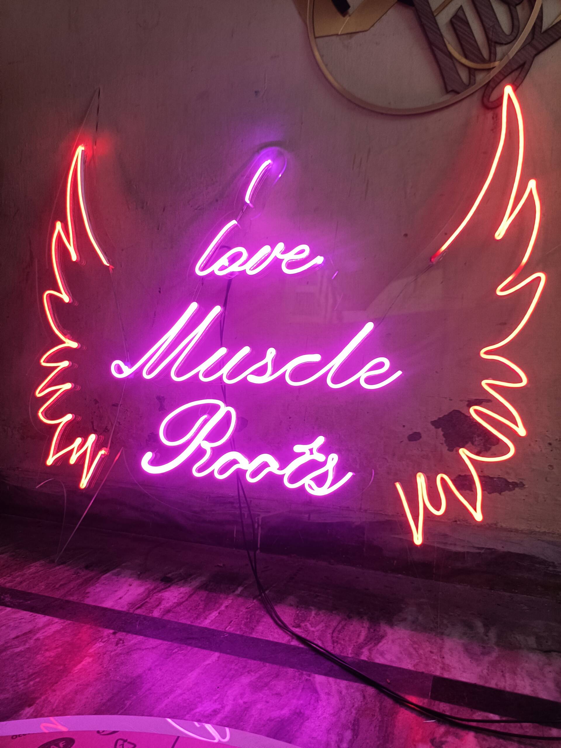 Neon 22